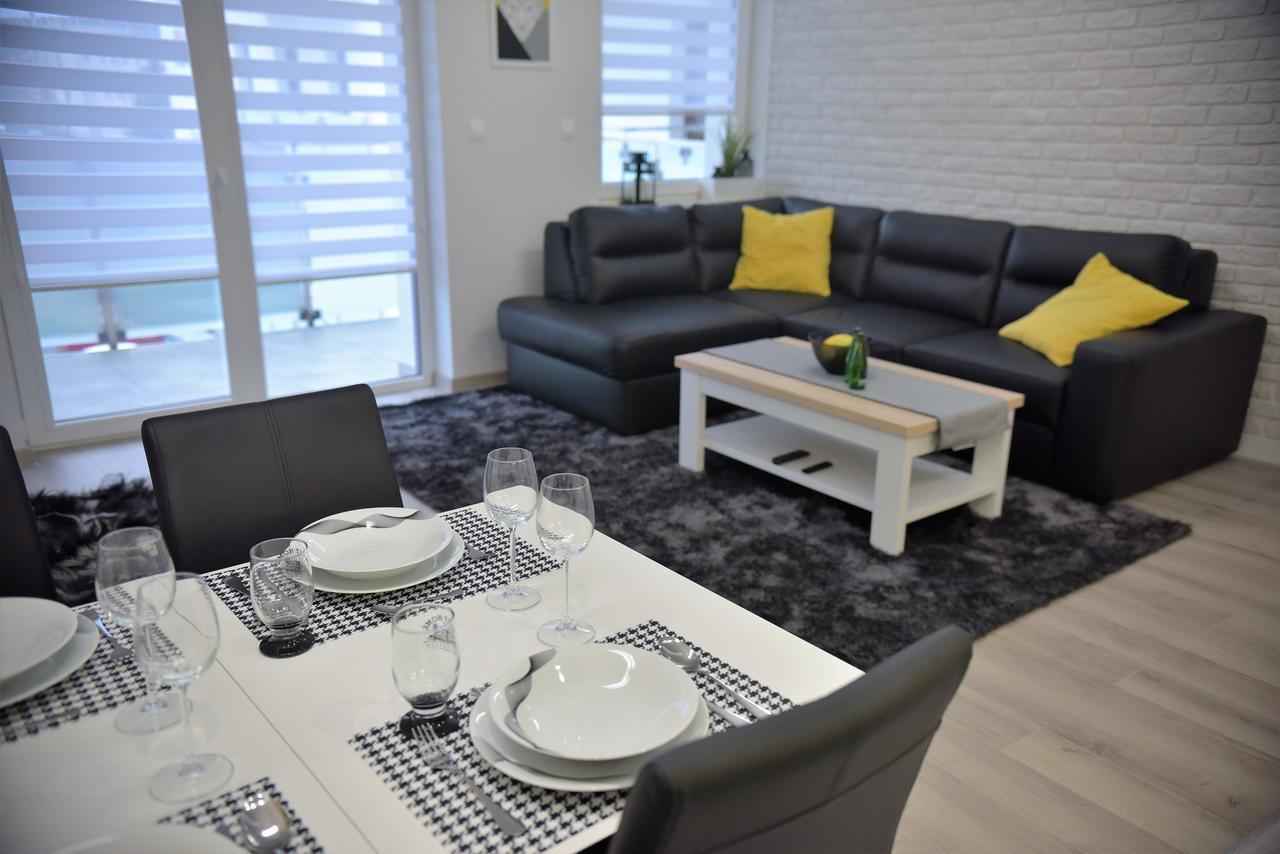Apartamenty Platan Opieszyn 2 Września エクステリア 写真