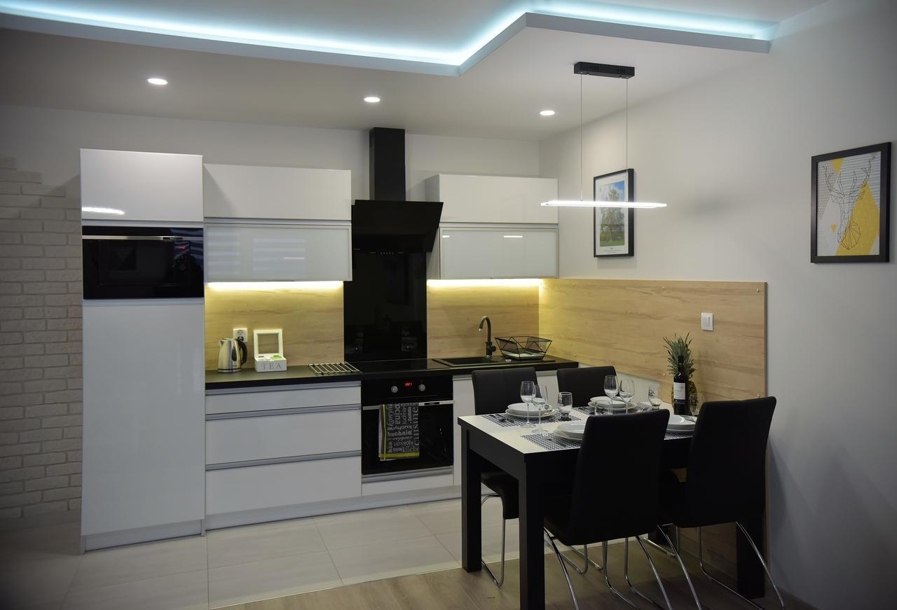 Apartamenty Platan Opieszyn 2 Września エクステリア 写真